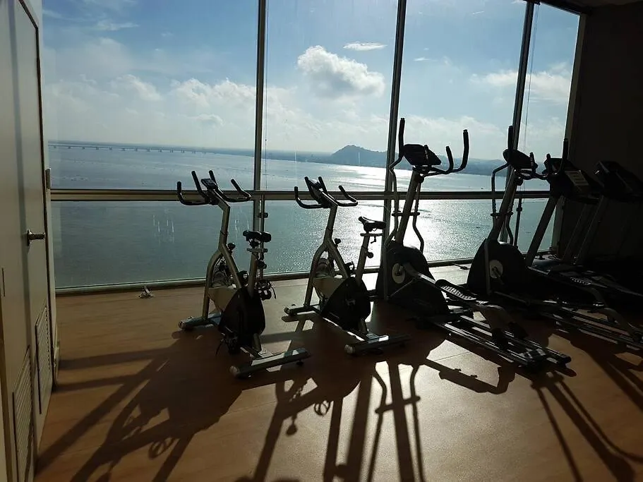 Ecusuites Highestview-Penthouse Riverfront Wyndham Airport Guayaquil 0*,  Ecuador