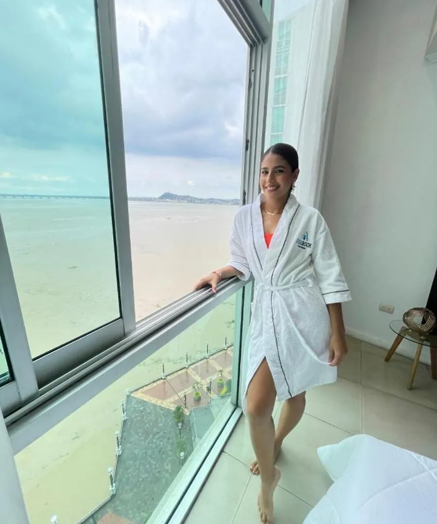 Ecusuites Highestview-Penthouse Riverfront Wyndham Airport Guayaquil 0*,  Ecuador