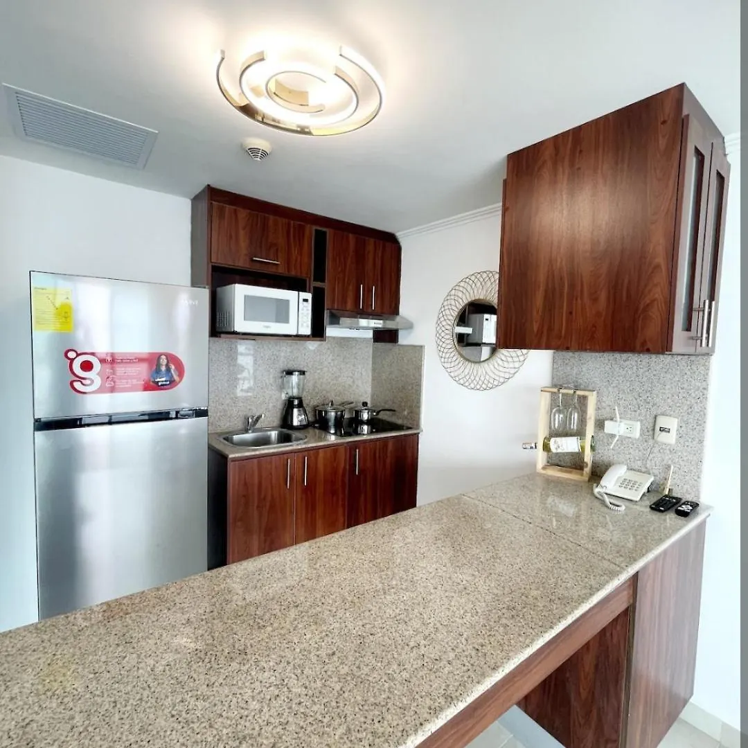 Apartment Ecuabook Riverfront Jacuzzi 11 Wyndham You Home Guayaquil